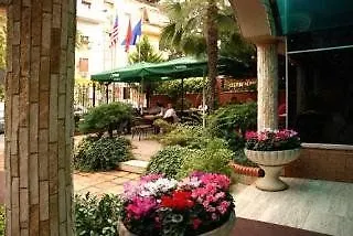 Broadway Hotel Tirana